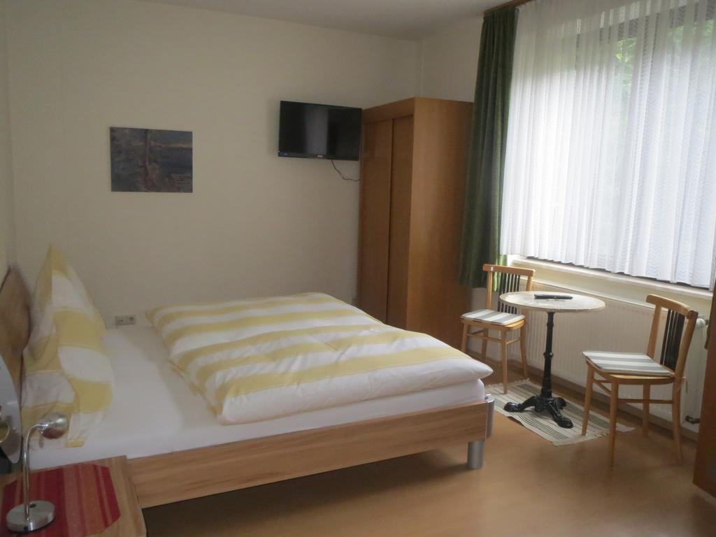 Hotel und Gästehaus Gute Quelle Cochem Zimmer foto
